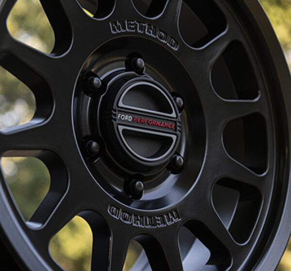 Ford Racing 21-23 Bronco (Excl Bronco Raptor) 17 x 8.5 Method Black Wheel Kit