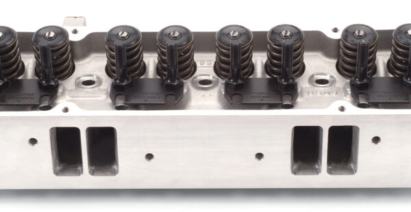 Edelbrock Single Perf Pontiac 72cc Head Comp