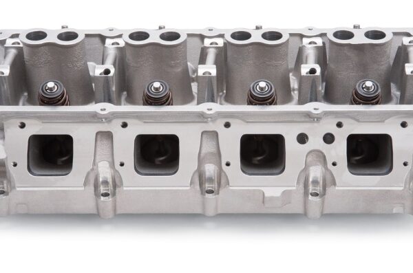 Edelbrock Cylinder Head Performer RPM 2003+ Chrysler Gen III Hemi 5.7L/6.4L V8 67cc Complete