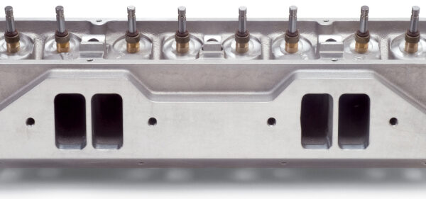 Edelbrock Big-Block Chrysler Victor B/Rb Heads w/ Valves