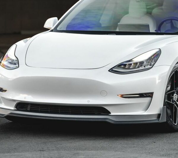 VR Aero 2018+ Tesla Model 3 Matte Carbon Fiber Front Lip Spoiler