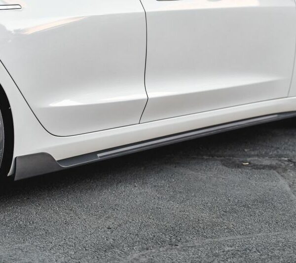 VR Aero 2018+ Tesla Model 3 Matte Carbon Fiber Side Skirts