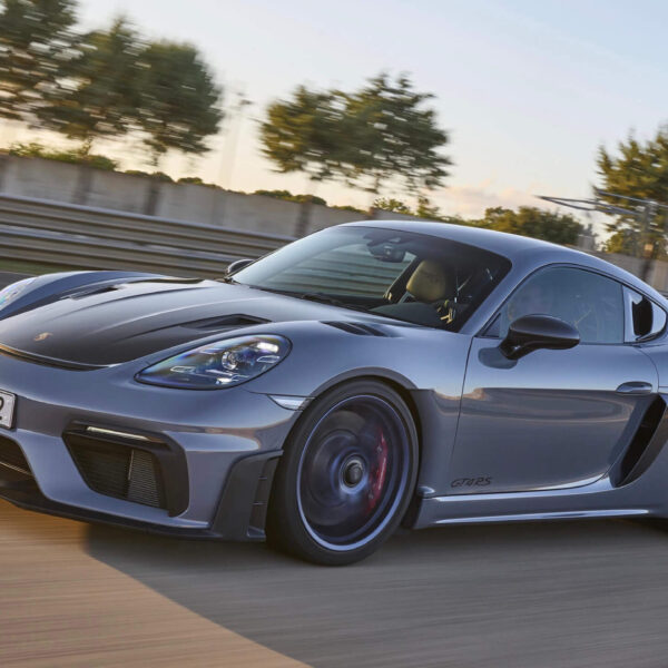 M-Engineering - Porsche 982 GT4 RS / Spyder RS ECU Tuning with Live Map Switching